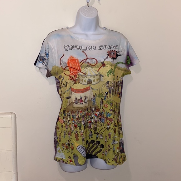 Junior’s Cartoon Network Regular Show Group Shot Day/Night Graphic Tee - Picture 3 of 12